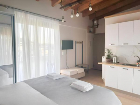 Elizabeth Studio